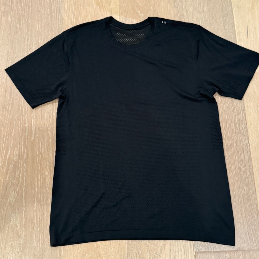 Lululemon Performance Mesh Men's Black T-Shirt